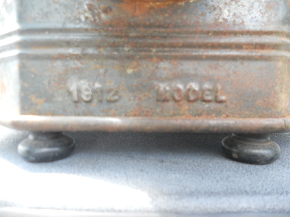 ANTIQUE 1912 MAGIC LANTERN MIRROSCOPE WITH BULBS