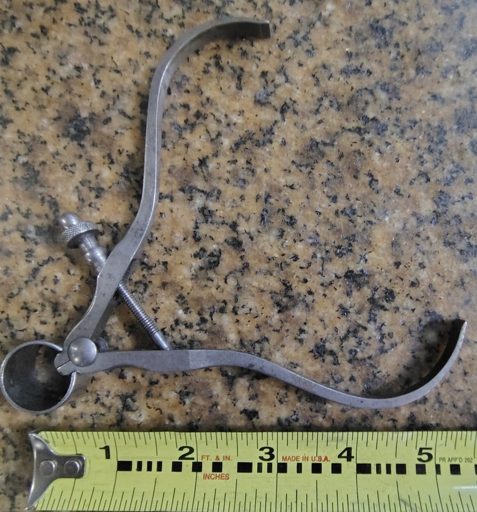 🗽 VINTAGE ID CALIPER 4-1/2" W/QUICK NUT