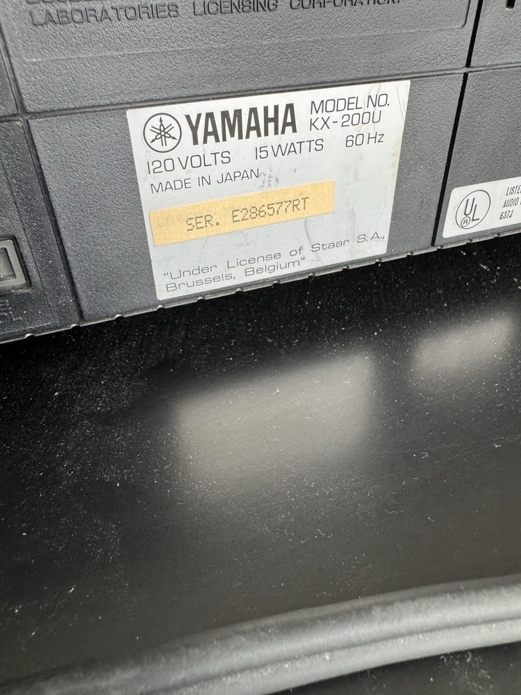 Yamaha KX-200U.