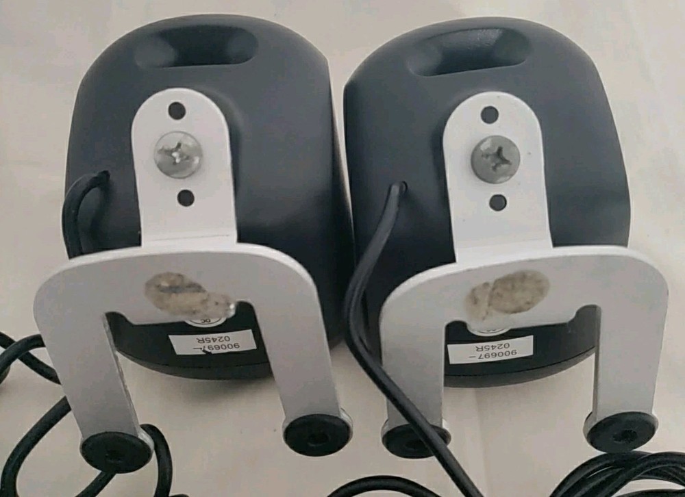 2 Logitech Z-640 Computer System Speakers Yellow & Blk Tested Read Description