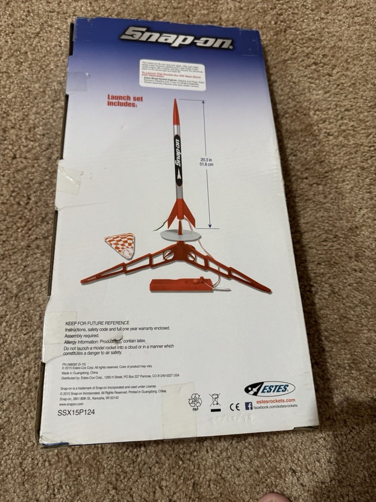 NEW Snap-On Tools Model Rocket Launch Set W/ Controller