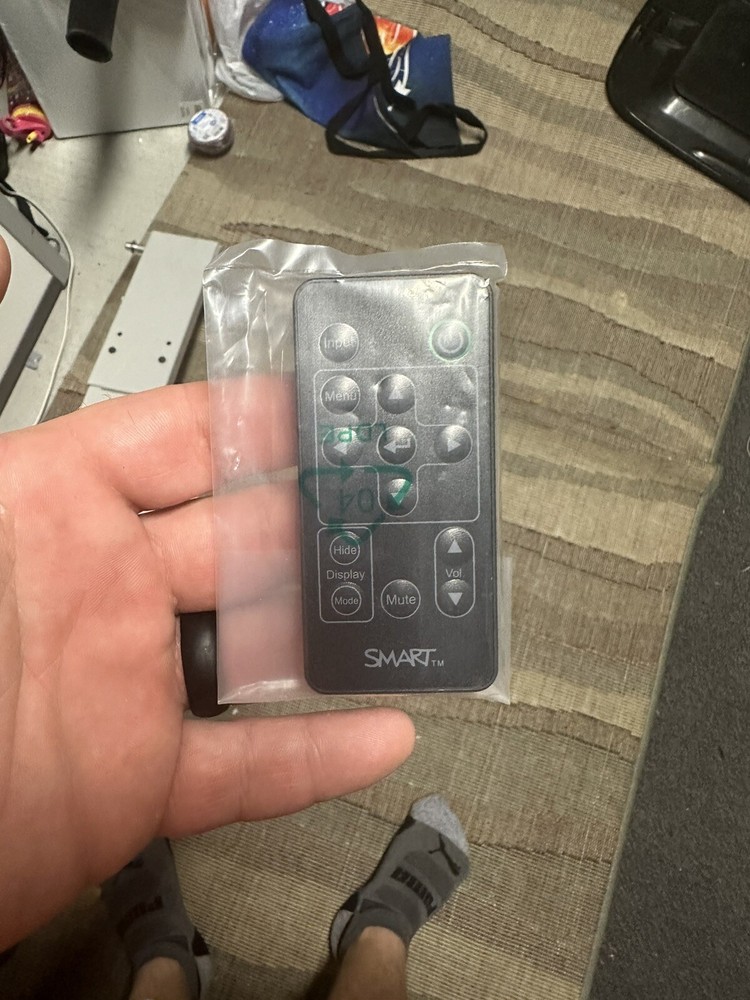 smart technologies UF70 Projector With SB660 Interactive Smart Board