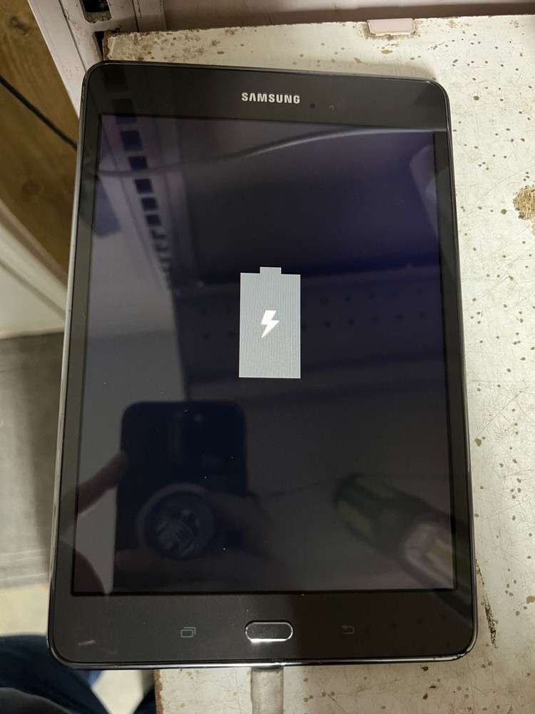 Two samsung tablets for parts
