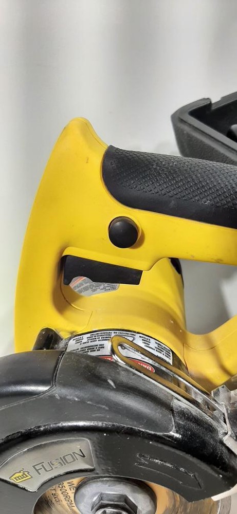 M-D TILE CUTTER (204699-1)