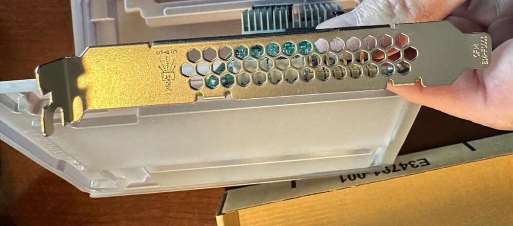 INTEL RS3DC080 12Gb/s RAID Controller