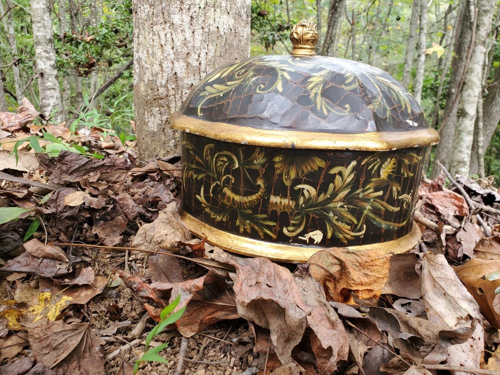 Large Dybbuk Box**very active**