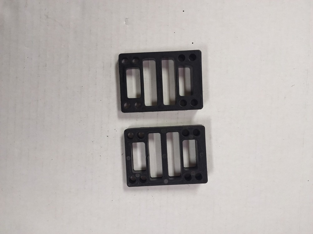 Skateboard 1/2" Angled Risers Rubber Two Pairs
