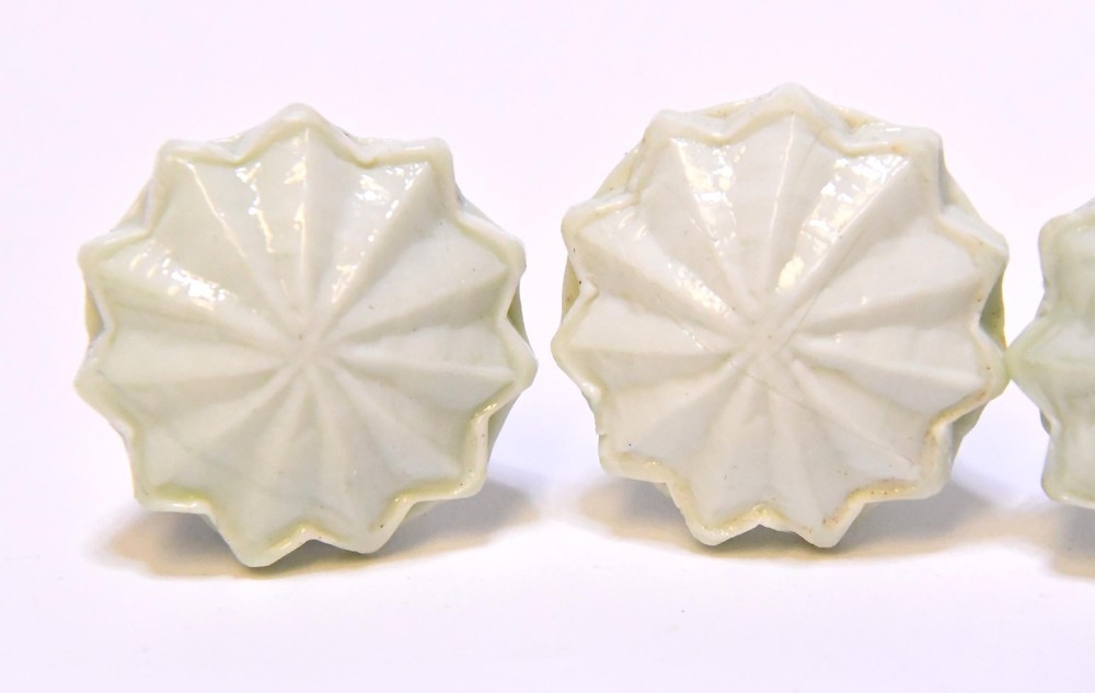 4 VINTAGE WHITE GLASS DRAWER PULLS KNOBS