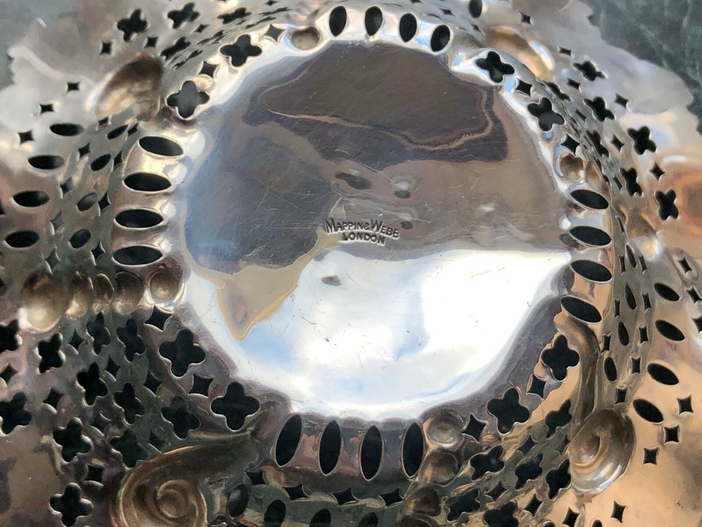 Anque Solid Sterling Silver Victorian Dish Sheffield 1901 15.5cm diameter