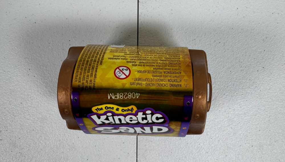 Kinetic Sand Buried Treasure