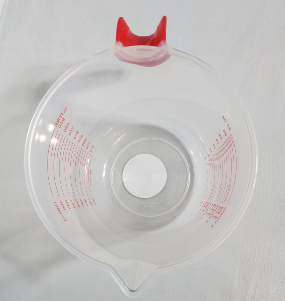 Clear Plastic 4 Cup Measuring Cup with Red Handle – 32 oz Kitchen Measure