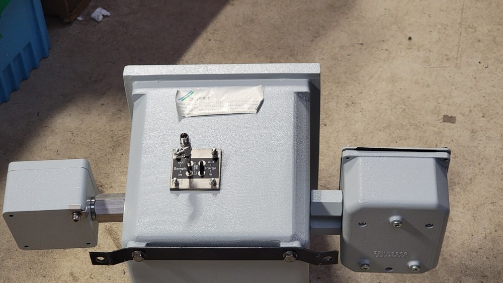 SERVOMEX PARAMAGNETIC OXYGEN 1100 SERIES TRANSDUCER UNIT TYPE 1133 USED