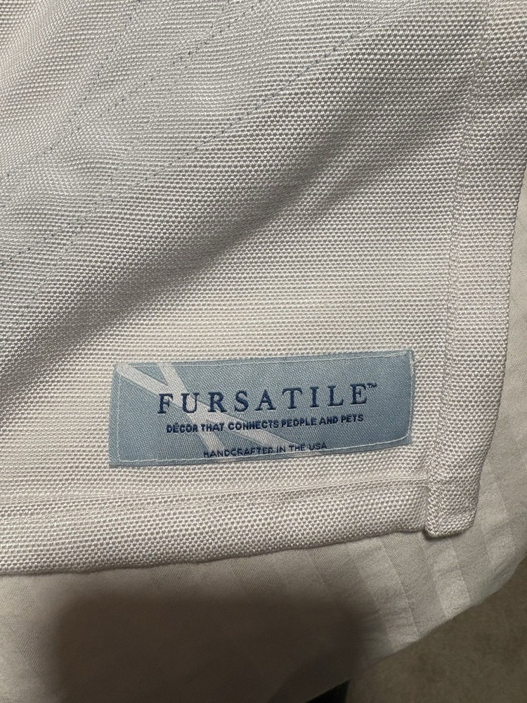 FURSATILE PROTECTIVE COVER