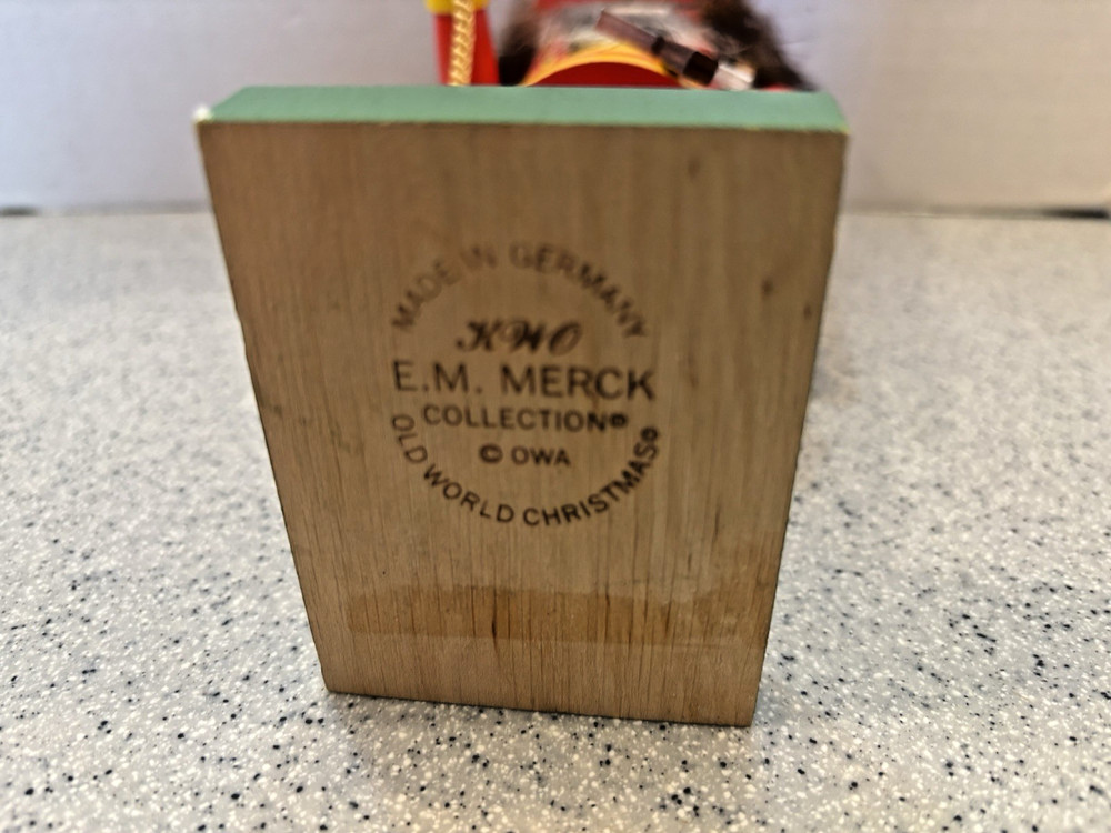 ORIGINAL E.M. MERCK FIRE MAN NUTCRACKER NWT GERMAN 11" FIREMAN