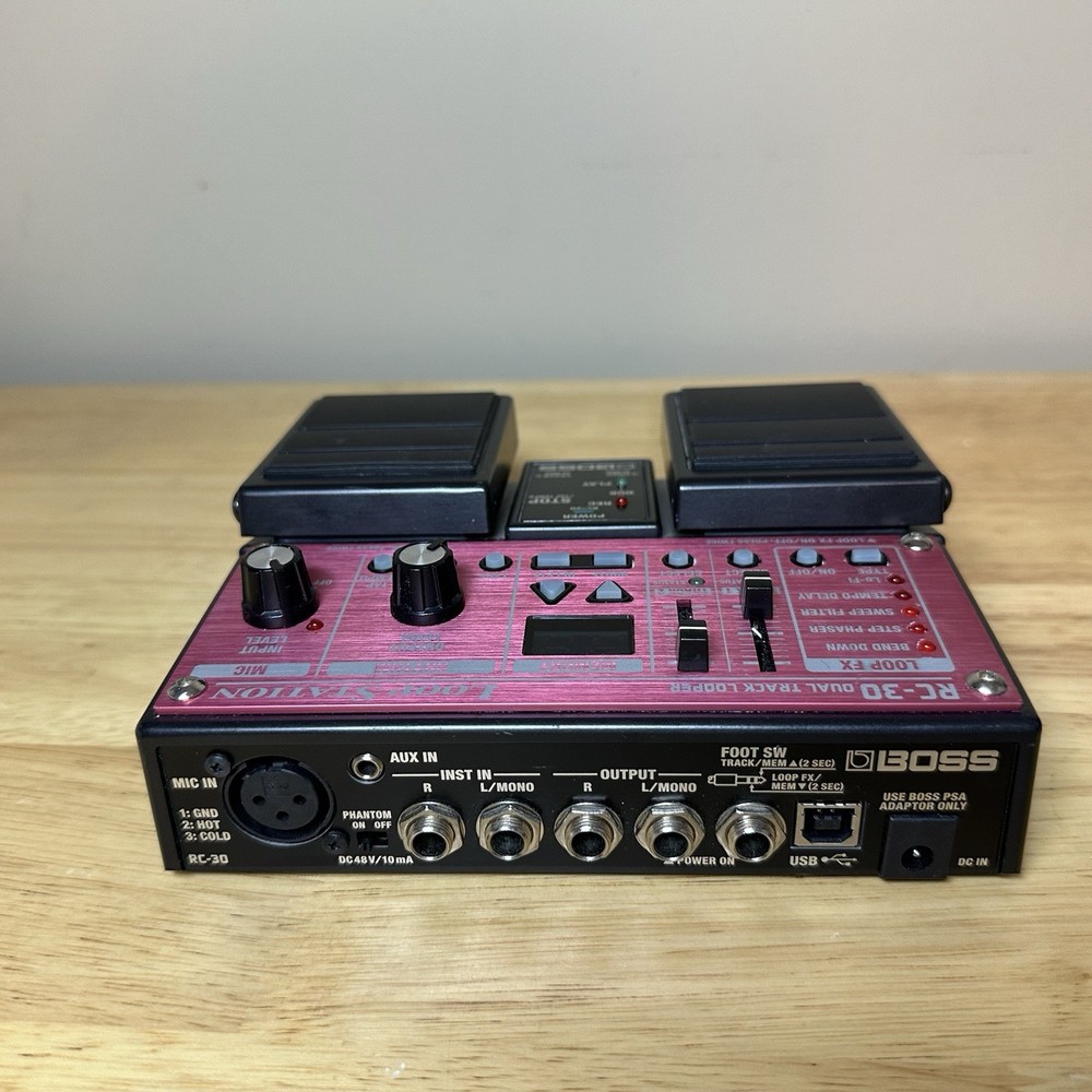 Boss RC-30 Loop Station Looper Sampler Effects Pedal *NOT TESTED*
