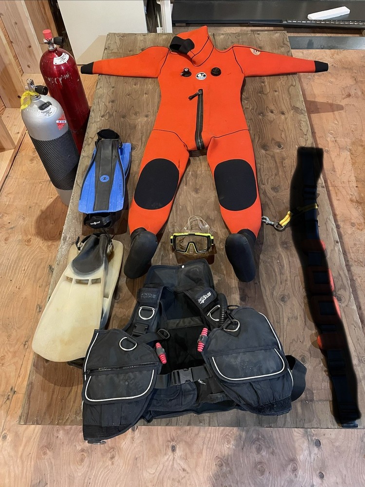 Poseidon  UniSuit+ Scuba Gear