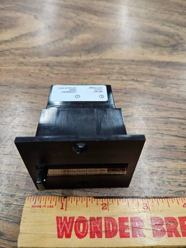 Barker Controls Counter 0 495 464 Preowned