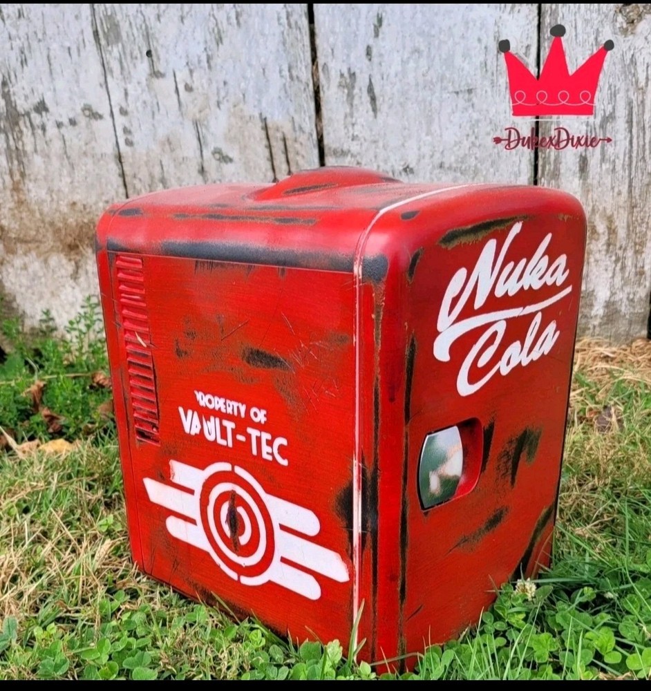 Fallout Mini Fridge Nuka Cola
