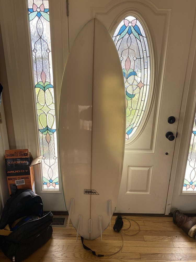 5’11 Tall Surf Board