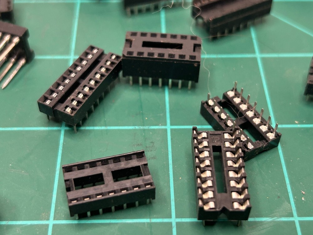 Vintage DIP IC socket assortment
