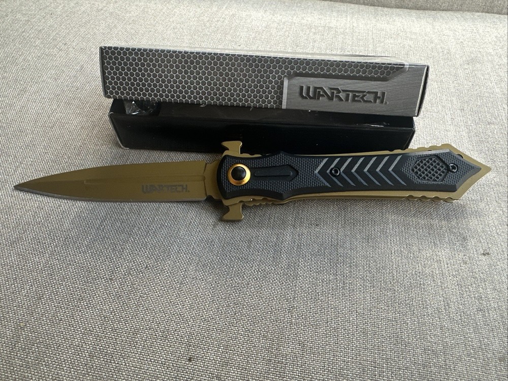 8" Gold Pocket Dagger