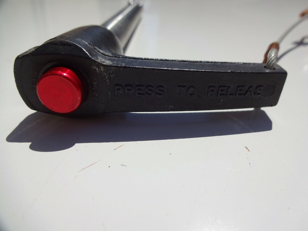 Vintage Aviation Pin with Banner-- Remove Before Flight--