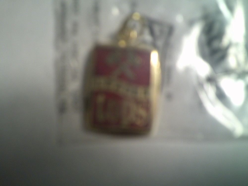 Tops Leader Pin