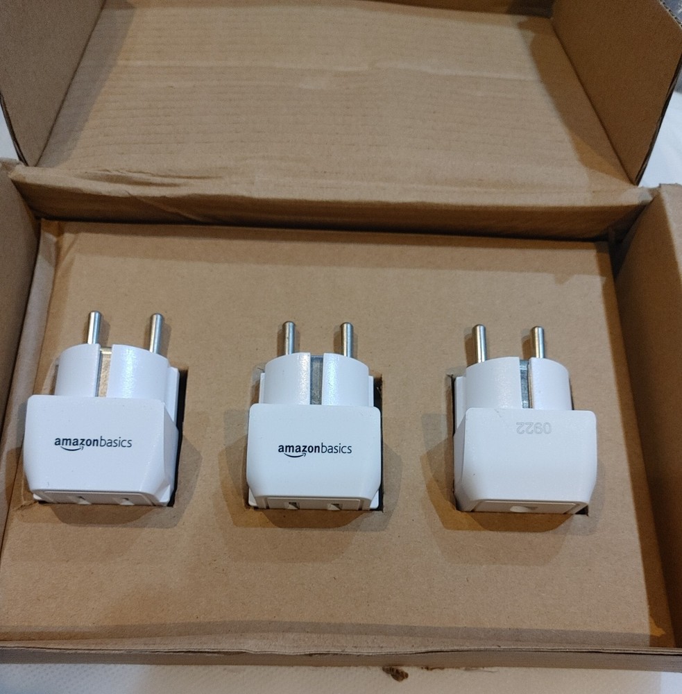 Amazon Basics Travel Plug Adapter