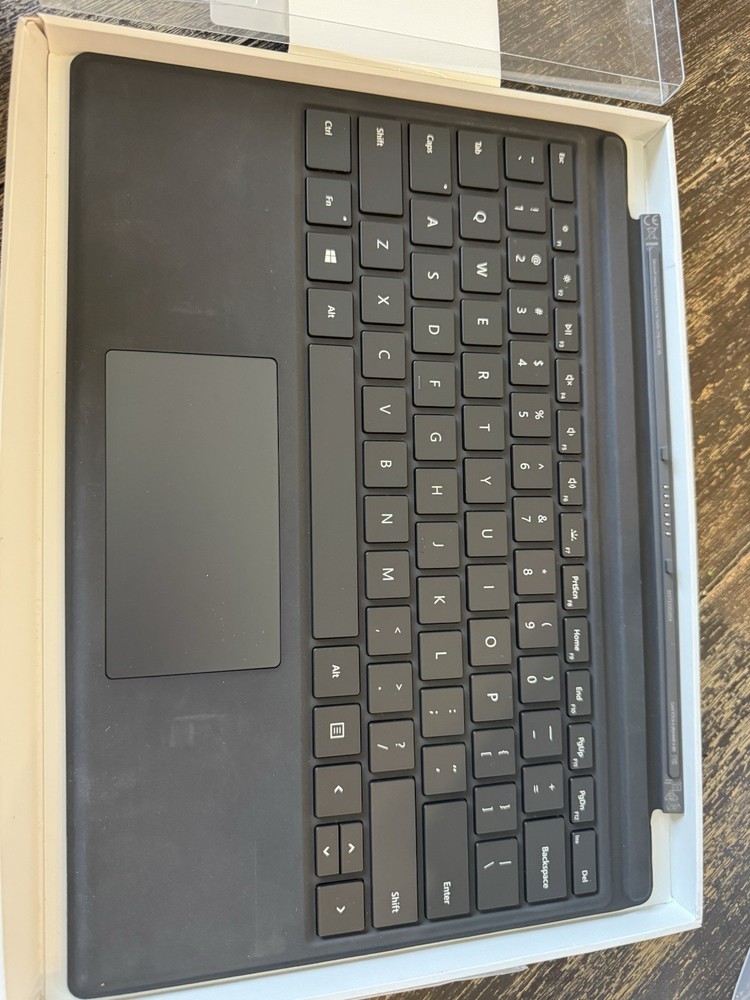 Microsoft Surface  Pro Black/gray Alcantara Type Cover