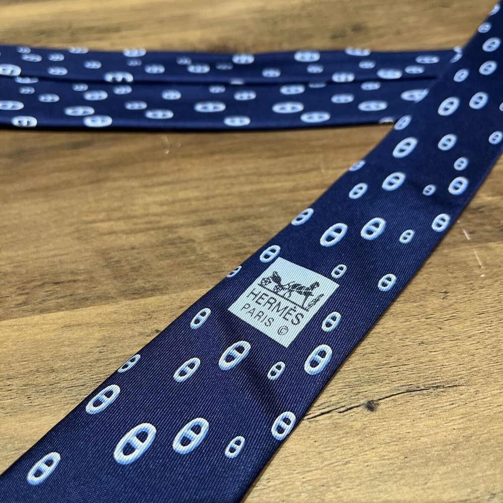 HERMES Navy All Over Tie 100 Silk Accessory