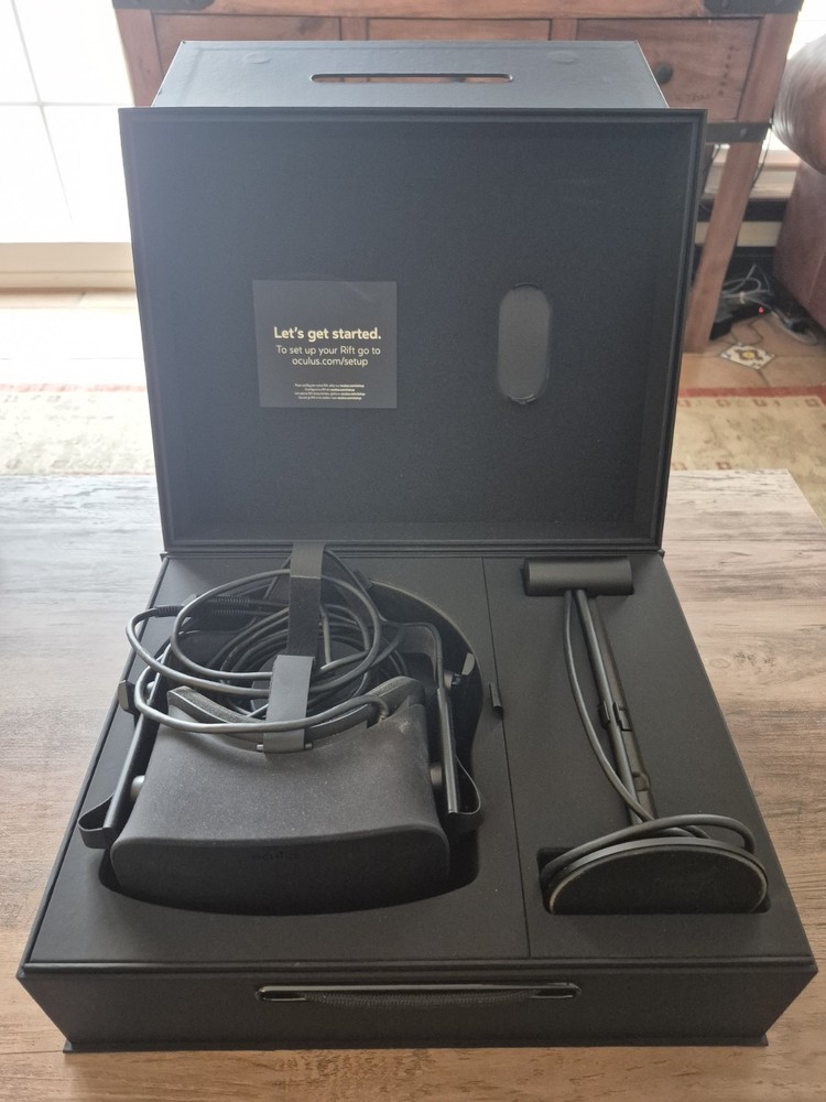 Oculus Rift Virtual Reality VR System with Xbox Controller