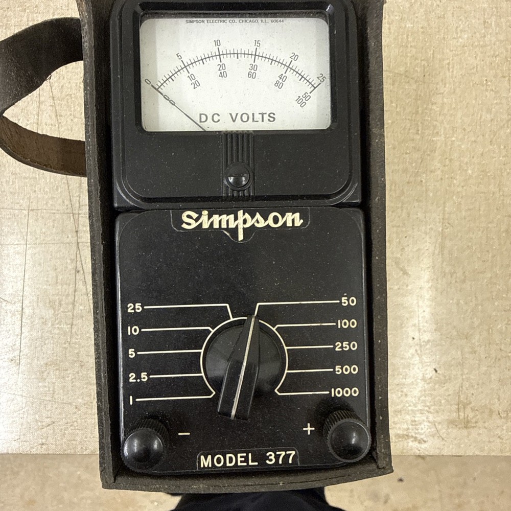 Vintage Simpson 377 DC Voltmeter 1000V