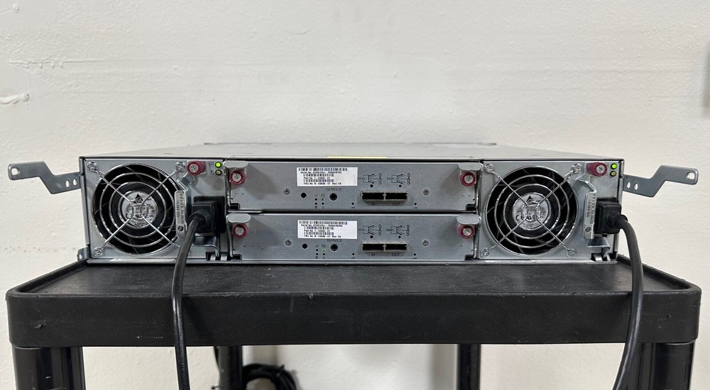 Quantum 24-bay SAS disk array w/ Dual Dot Hill 1-04920-01