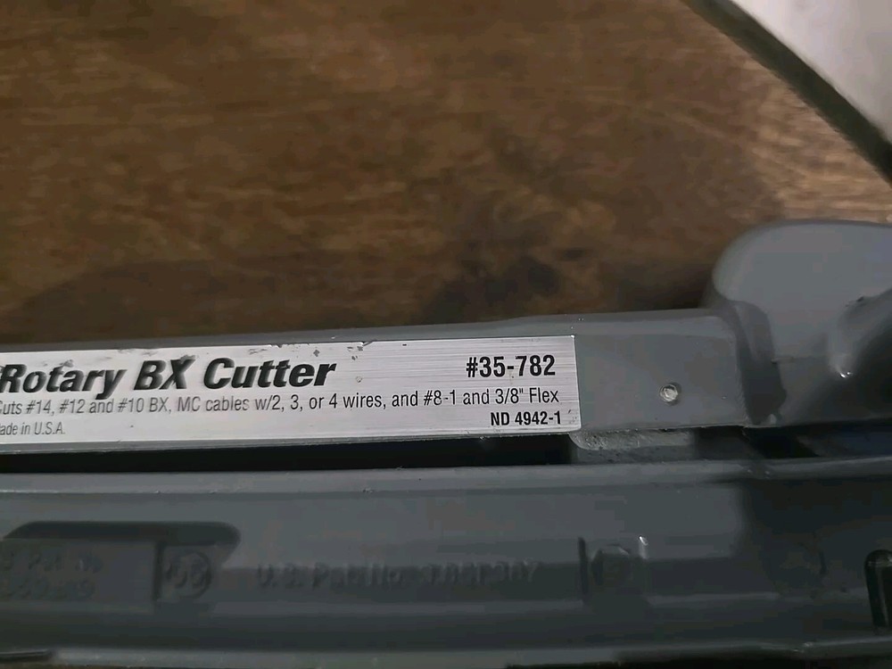 Ideal 35-782 Rotary BX Cutter