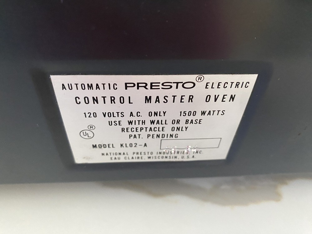 Vintage Automatic Presto Electronic Control Master Oven Model KL02-A