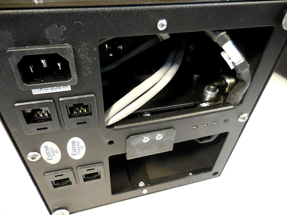 Extron HSA 400/402/800/802, 33-673-01 A Hideaway Surface Access Table Panel