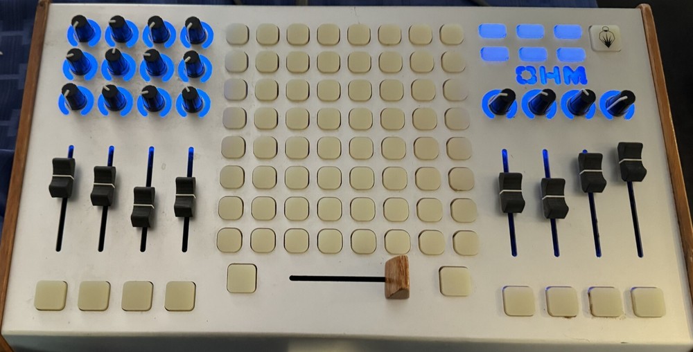 Livid Instruments Ohm 64 RGB Midi Controller