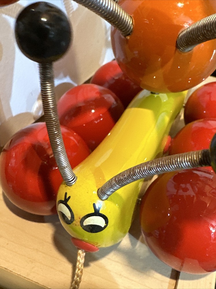 Wooden pull toy, caterpillar, kouvalias #661!!!!!!!!