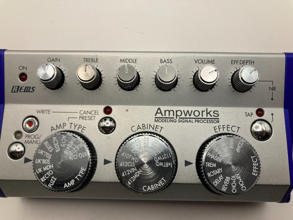KORG Ampworks Modelling Signal Processor Guitar Multi Effects