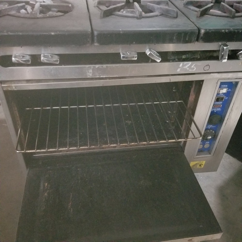 COMMERCIAL RANGE AND CONVENTIONAL OVEN