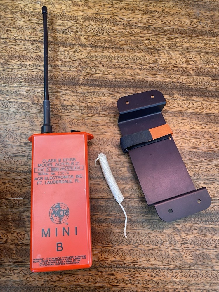 ACR Class B EPIRB RLB-21 Emergency Beacon W/Bracket, Tether & Orig Box Powers On