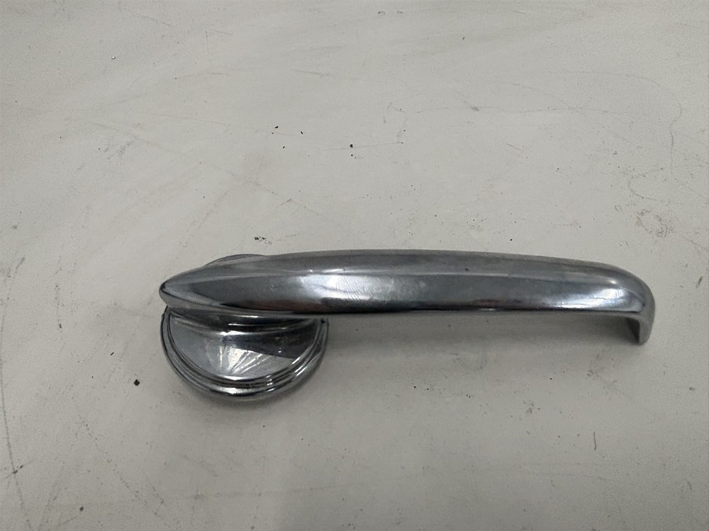 1956 Cessna 172 Cabin Door Handle 0511189