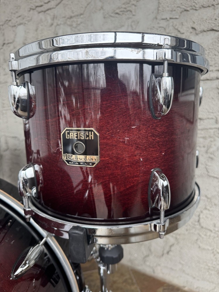Gretsch Renown Maple Cherry Burst Drum Set