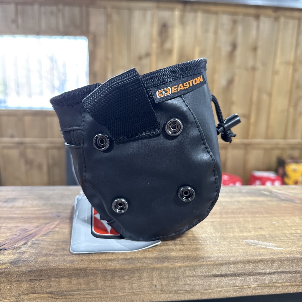 Easton Elite Black Release Pouch with Drawstring Closure (626078)