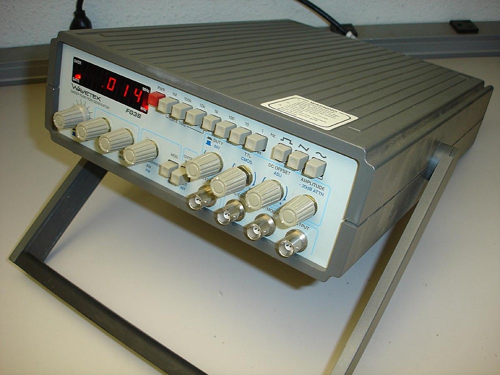 Wavetek Sweep Function Generator Model FG3B - Looks And Runs Fine