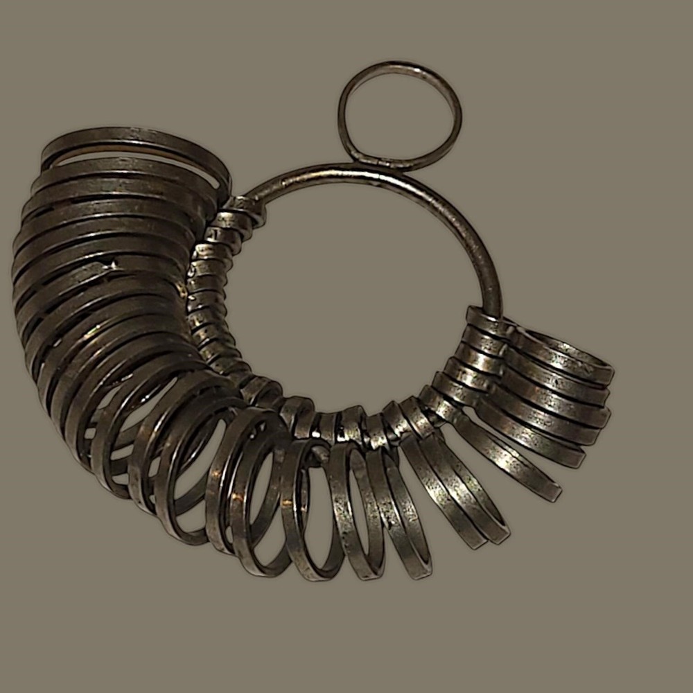 Universal Standard Metal Finger Ring Sizer