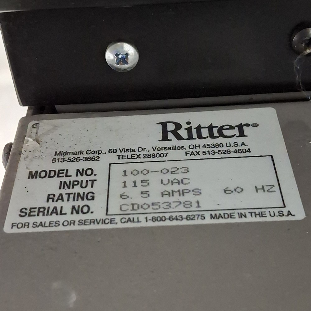 Midmark Ritter 100 Exam Table