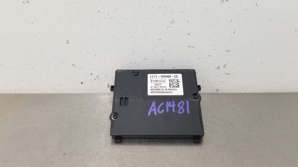 20 FORD EXPEDITION FRONT FACING WINDSHIELD MOUNTED CAMERA LL1T19H406CC