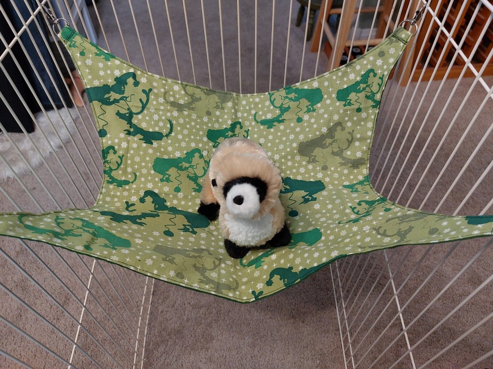 Ferret Hammock - Grinch Silhouette Pattern - 13" x 14"