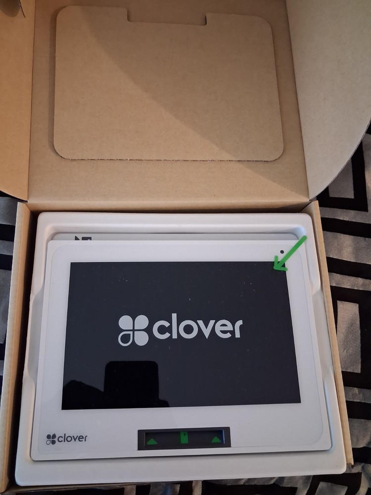 Clover Retail POS System Touchscreen Terminal and Accessories Bundle